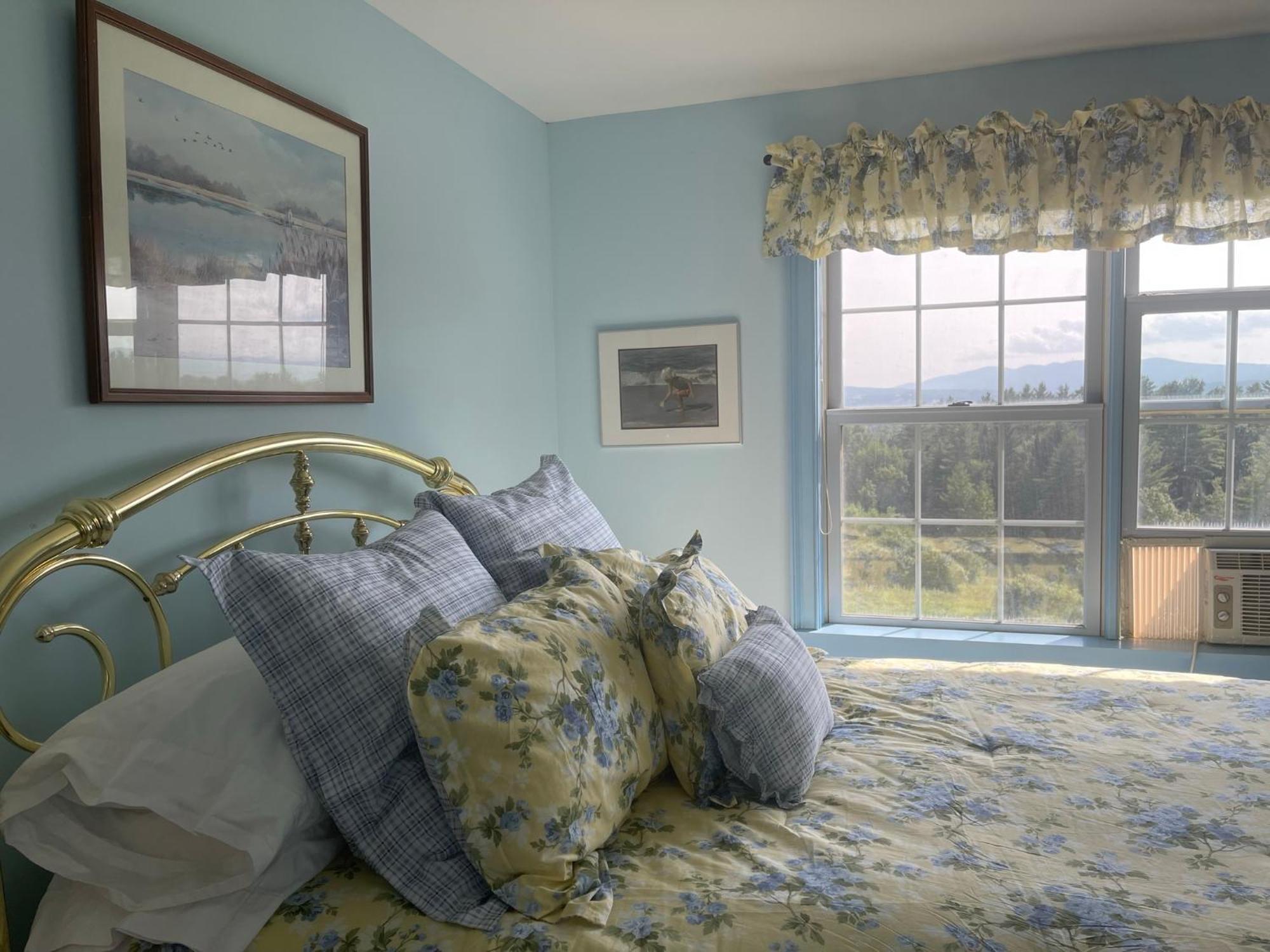 High Hill Inn モントピリア エクステリア 写真